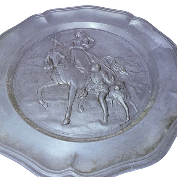 70s German Zinnengel Pewter Plate Embossed Equestrian Medieval Scene Wall Decor - Picture 4 of 5